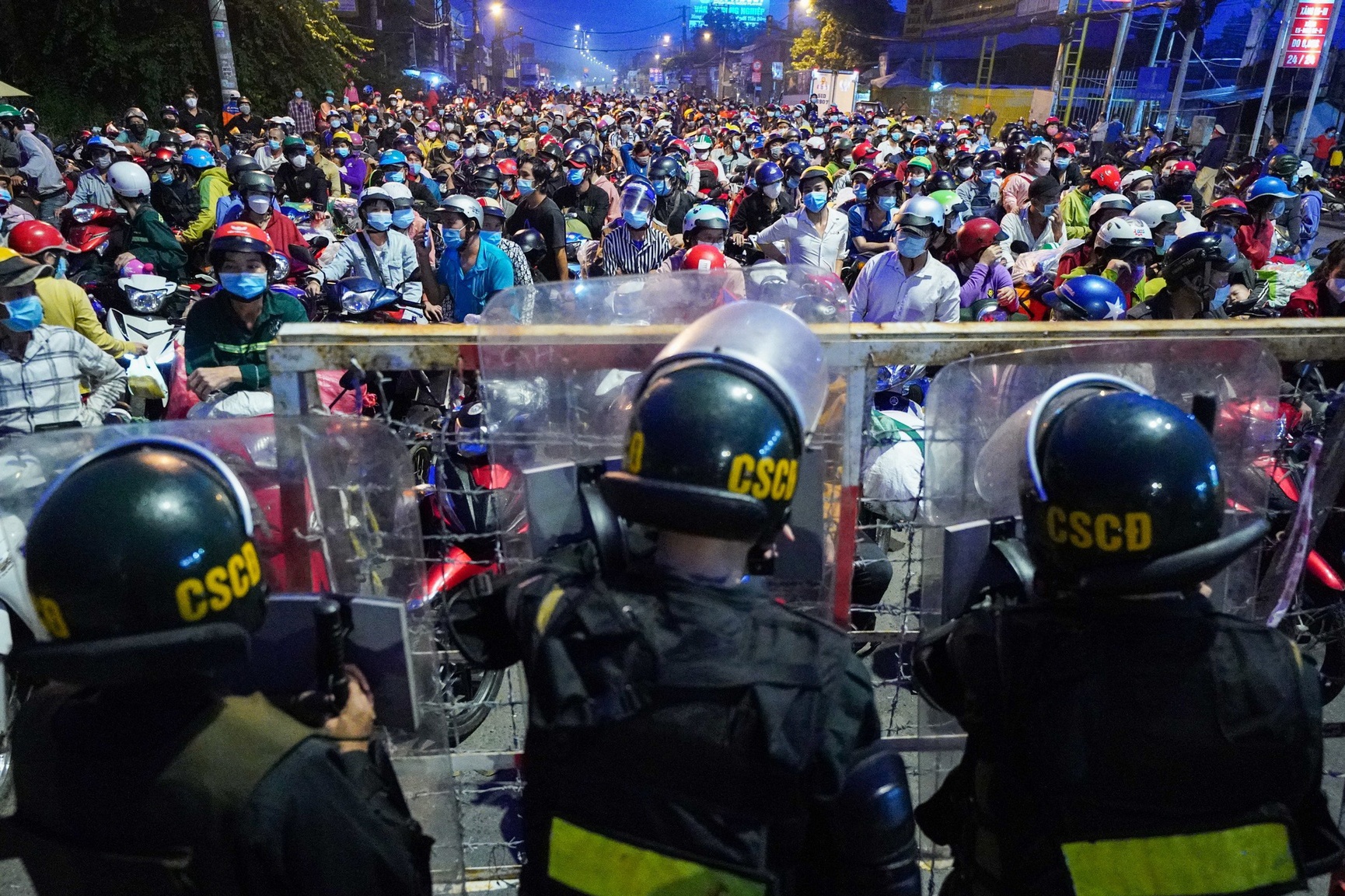 ve que tranh dich anh 1