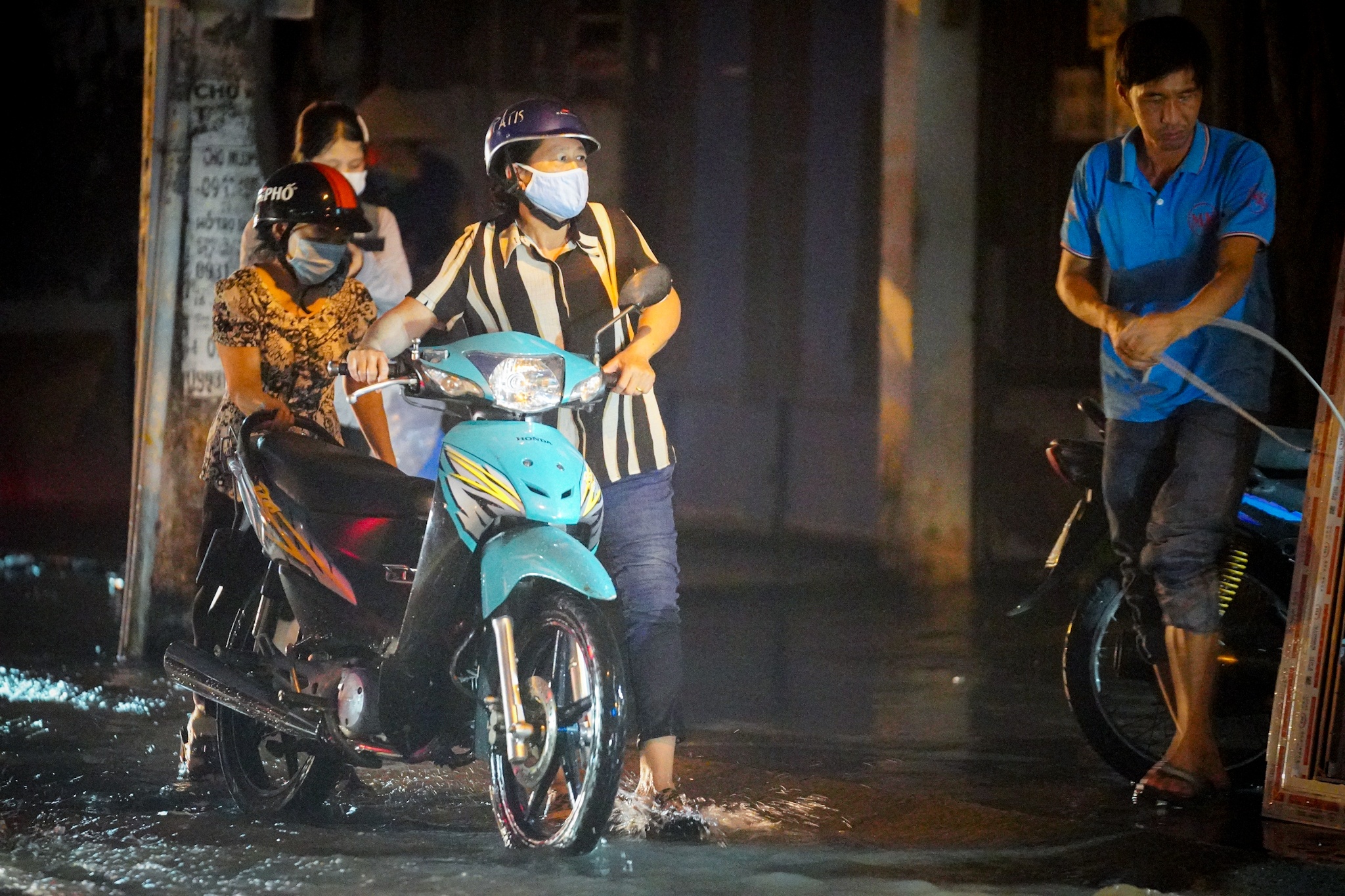 Trieu cuong o TP.HCM anh 4