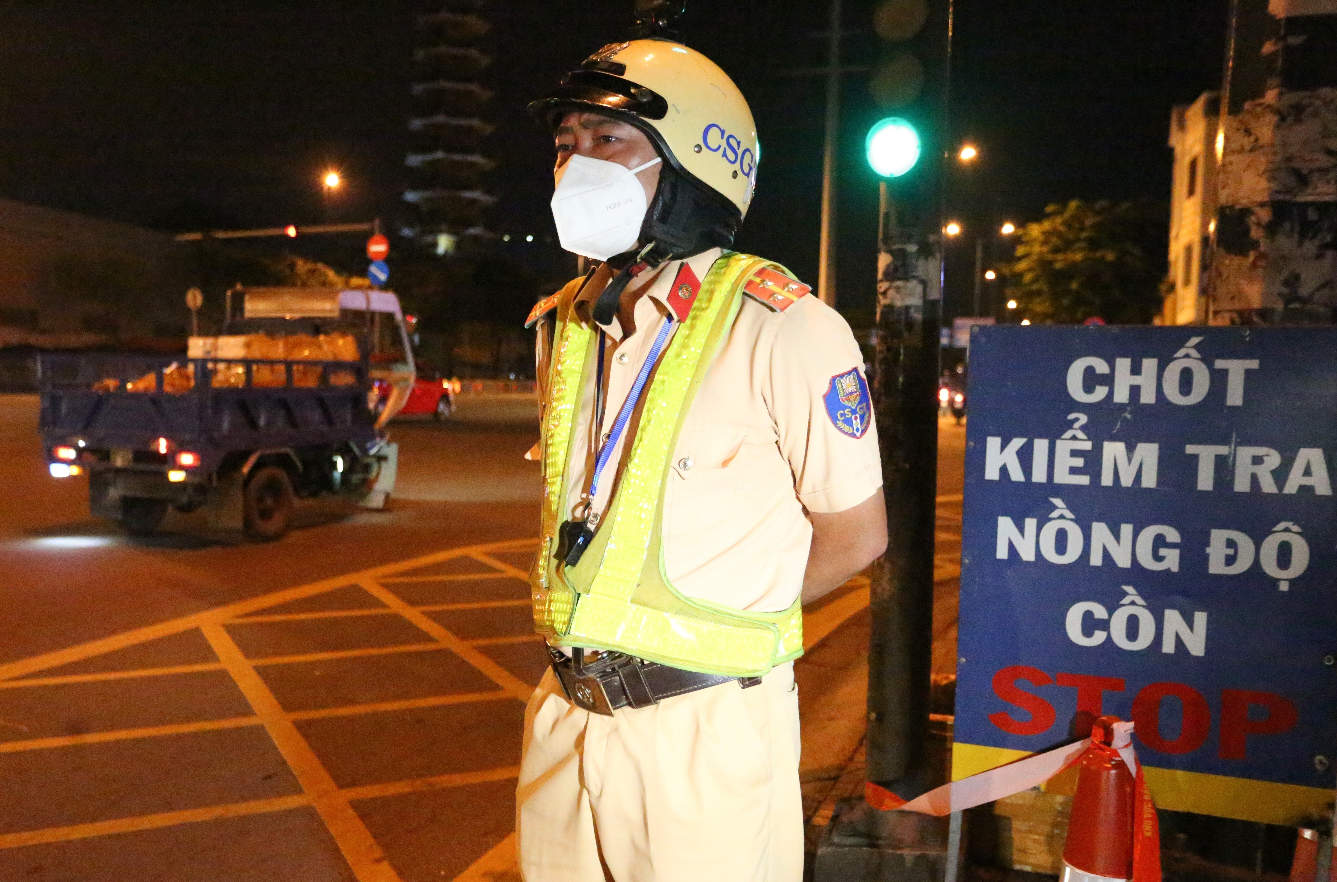 Nhieu tai xe bi phat do vi pham nong do con anh 1