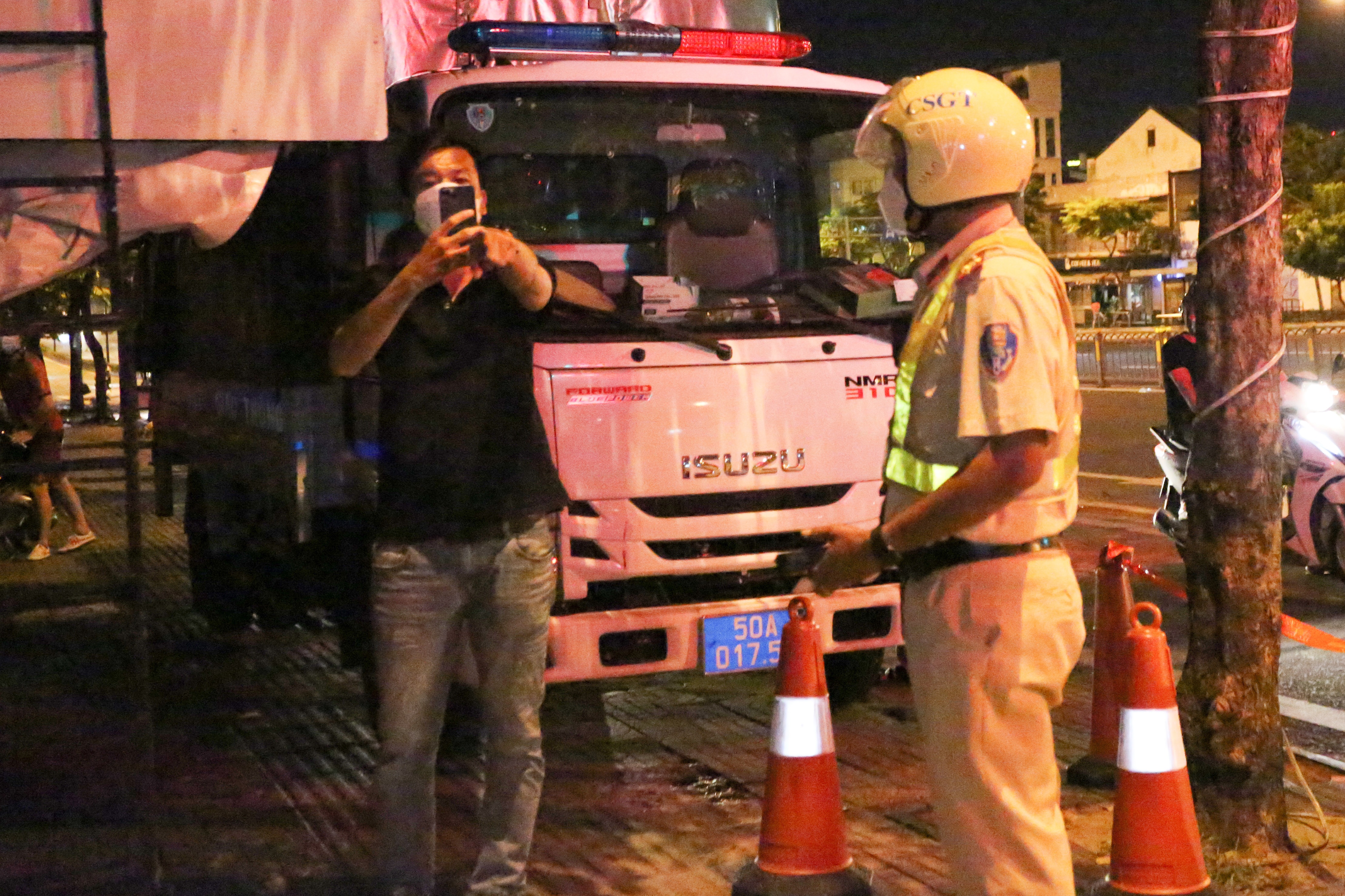 Nhieu tai xe bi phat do vi pham nong do con anh 6