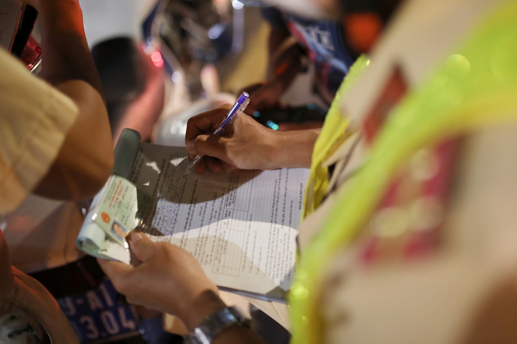 CSGT quan 1 xu phat anh 4