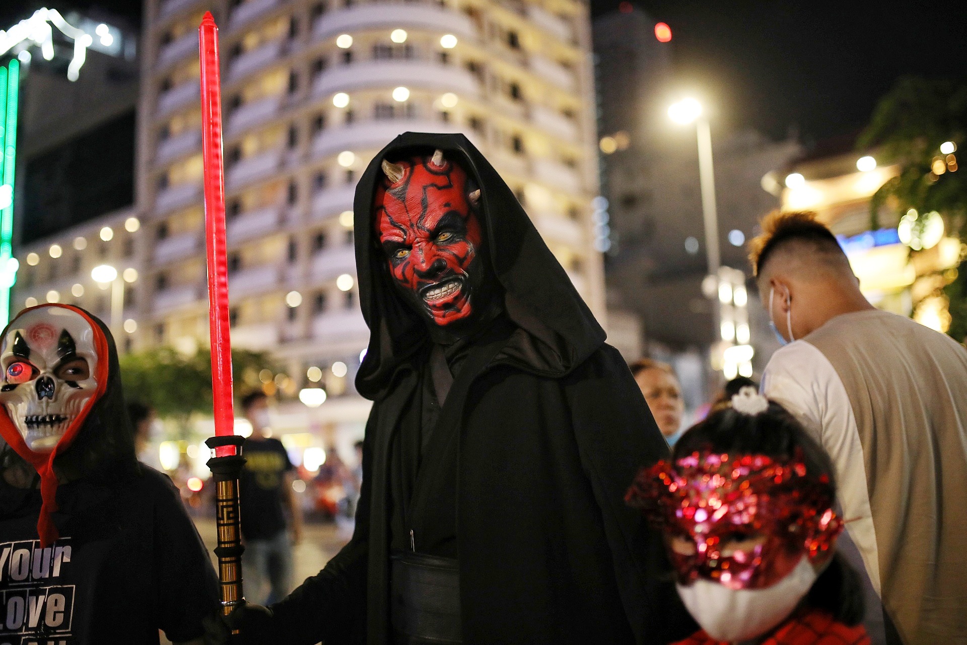 ket xe pho di bo Nguyen Hue anh 5