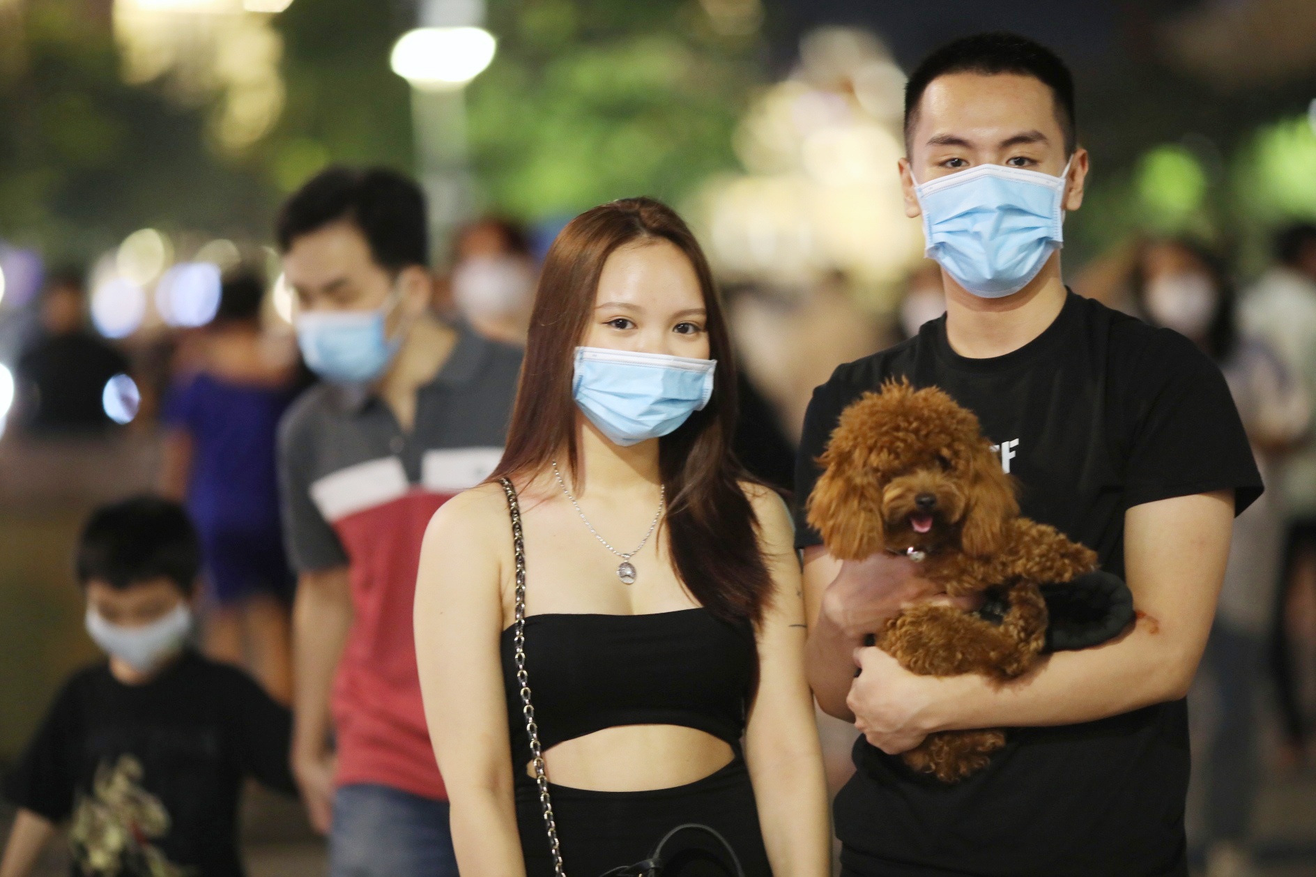 ket xe pho di bo Nguyen Hue anh 7