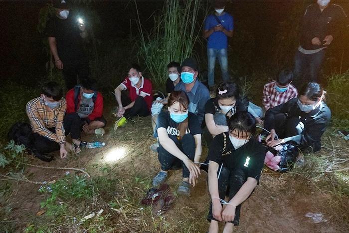 vuot bien sang Campuchia anh 1