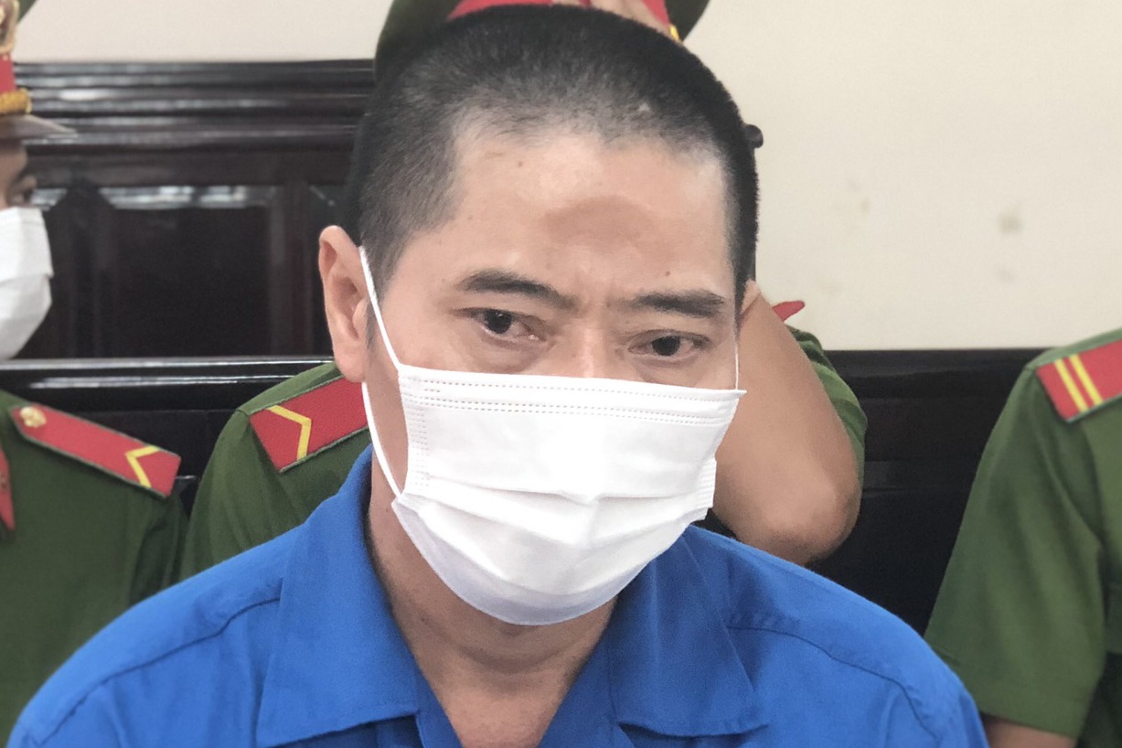 Toa tuyen an tu hinh ke sat hai, hiep dam be gai 5 tuoi hinh anh