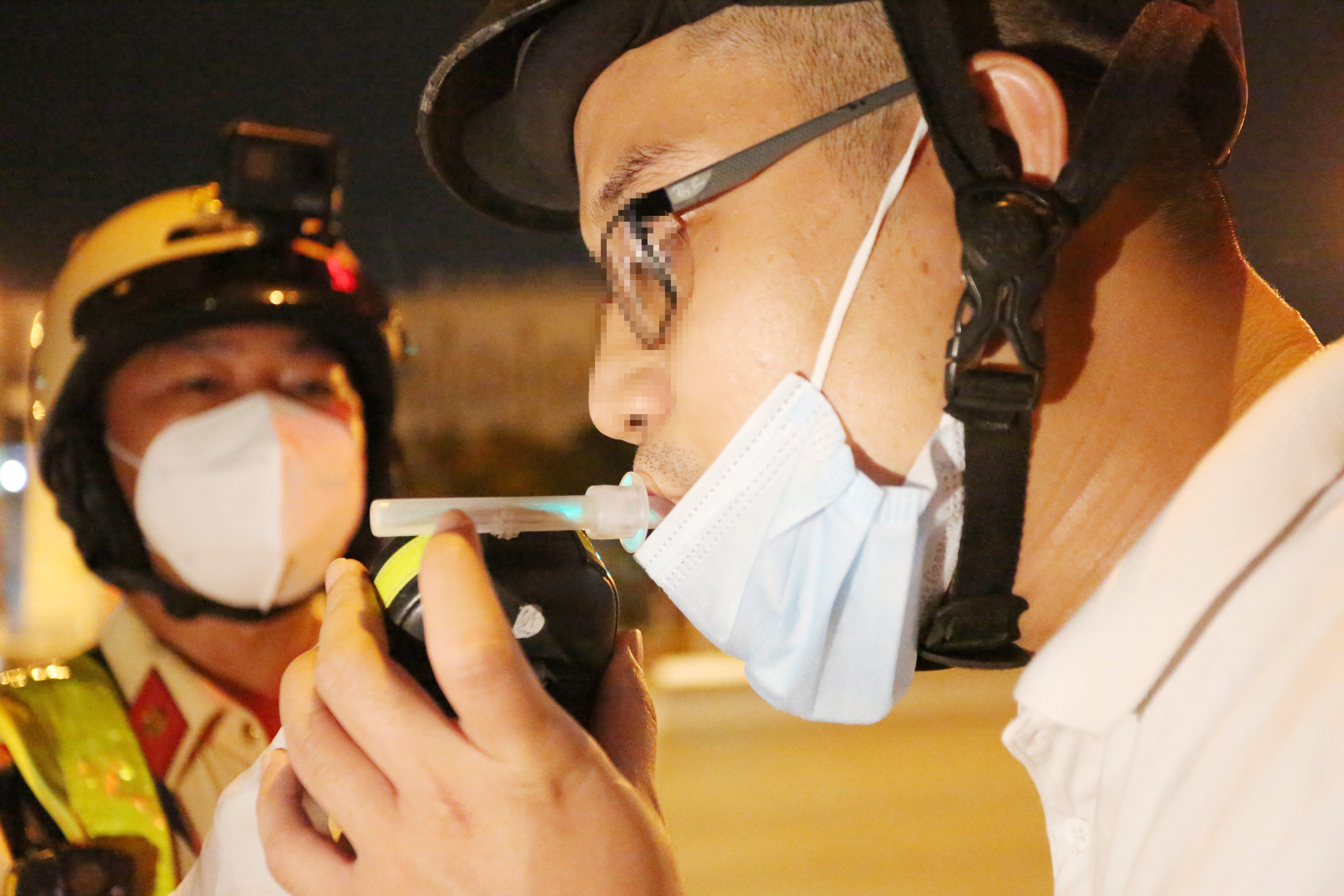 CSGT do nong do con anh 6