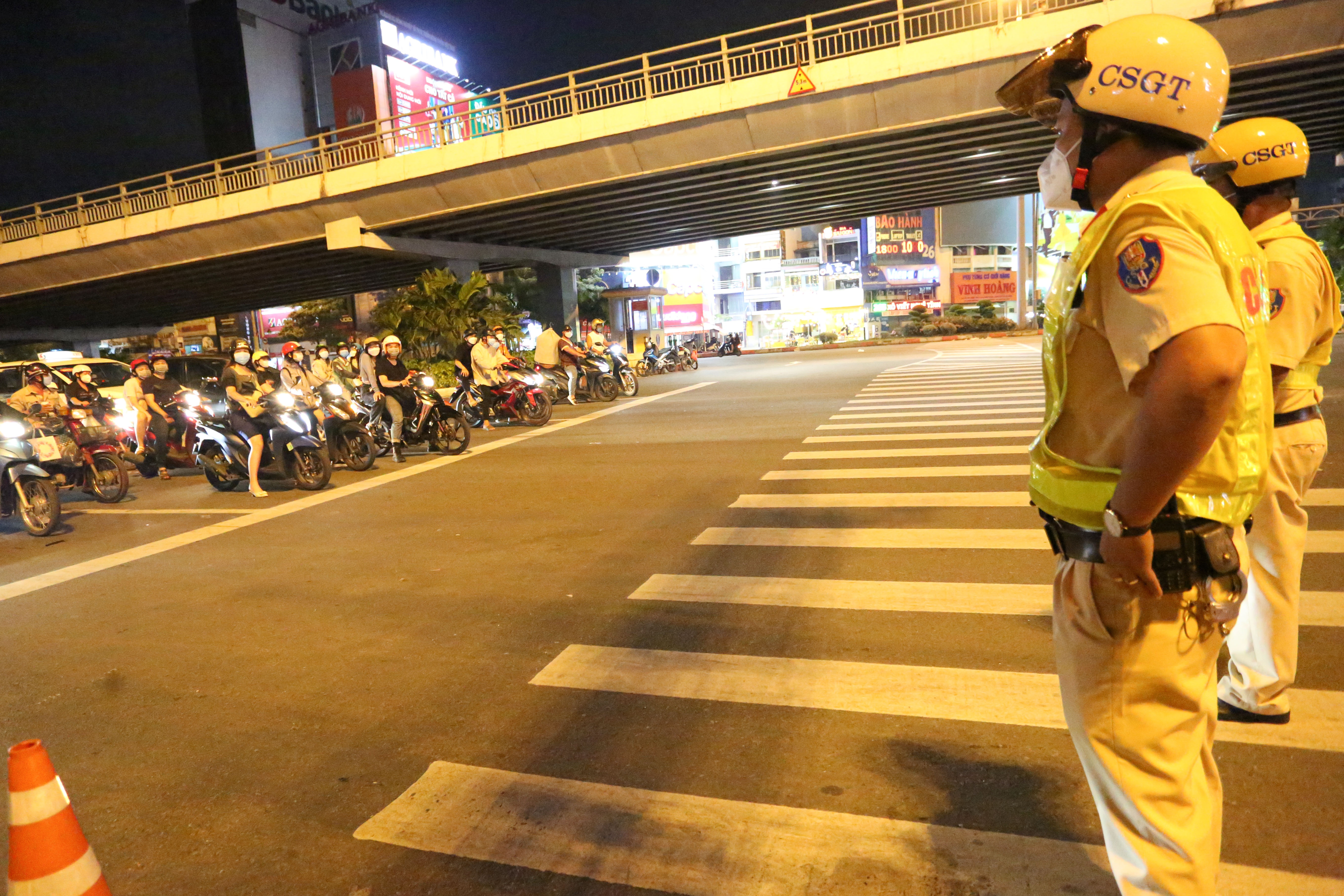 CSGT do nong do con anh 1