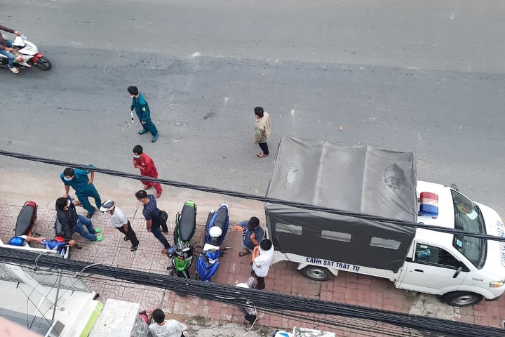 hai vo chong tu vong anh 1