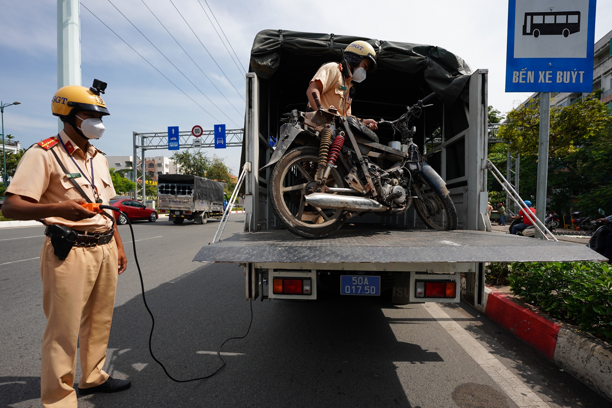 CSGT xu ly xe mu anh 8