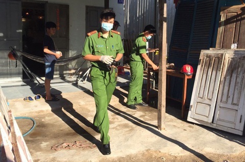 Nguoi phu nu o TP.HCM tu vong trong tu the treo co hinh anh