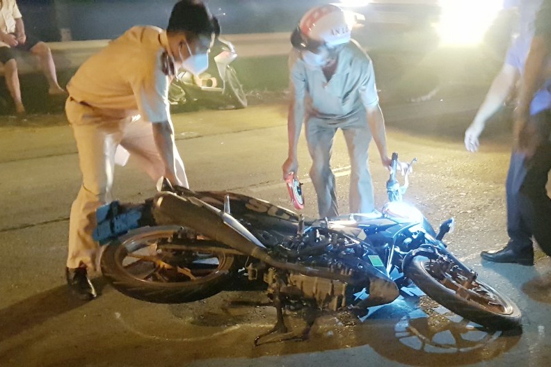 hai cha con tu vong anh 1