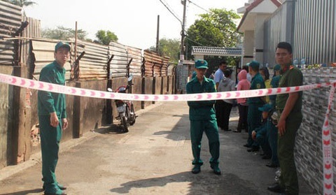 Nguoi dan ong bi dien giat tu vong o TP.HCM hinh anh