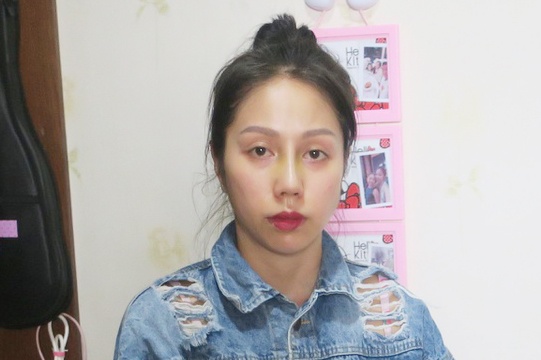 Nguoi giup viec len tieng vu be gai 8 tuoi bi bao hanh tu vong hinh anh