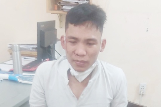 CSGT TP.HCM truy bat 2 thanh nien giat dien thoai hinh anh