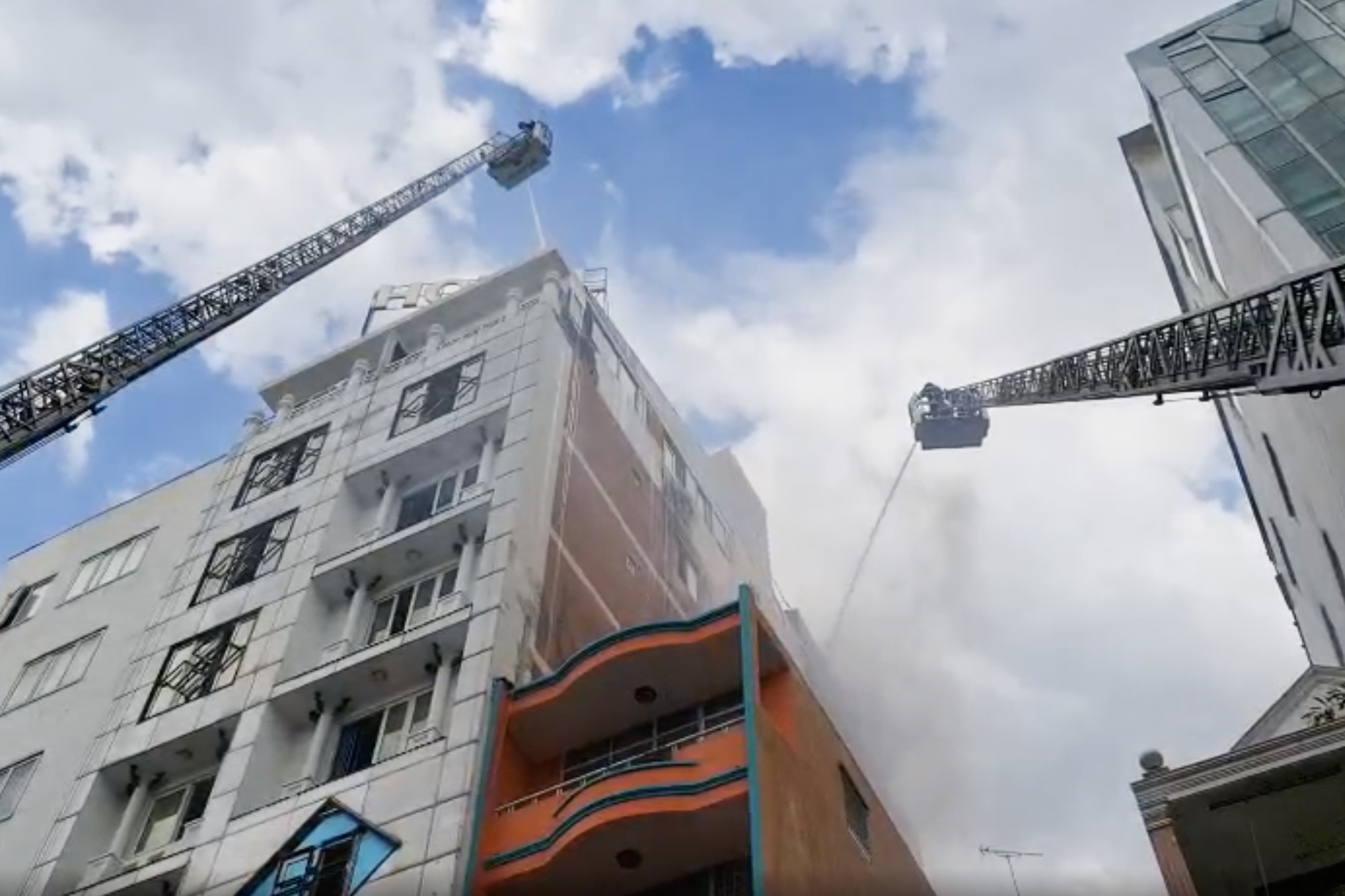 chay nha De Tham anh 1