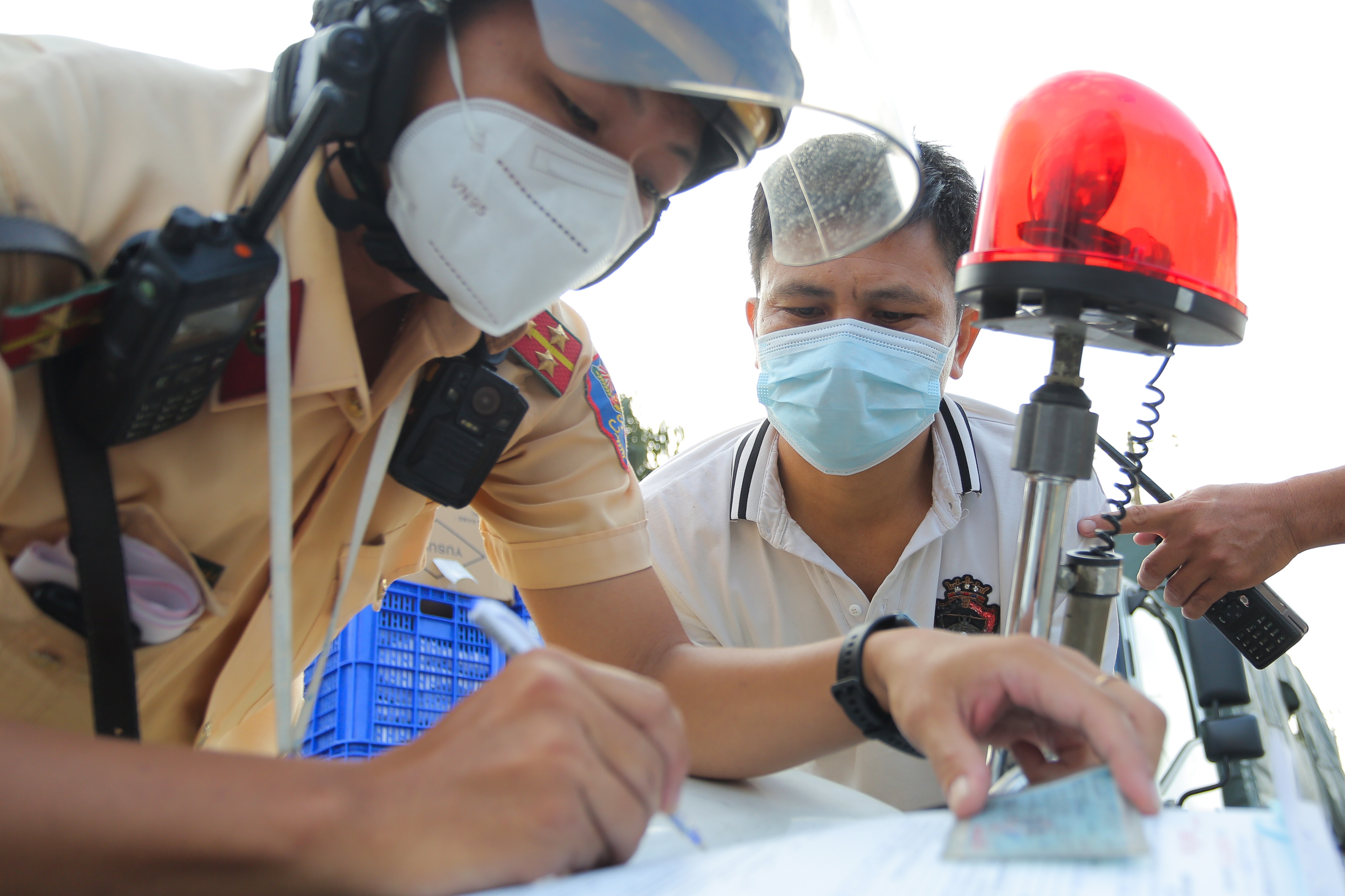 CSGT TP.HCM xu phat anh 9