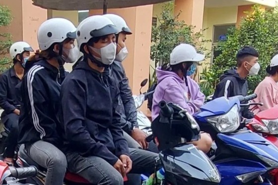 CSGT TP.HCM phat hien nhieu 'quai xe' duong tinh Covid-19 hinh anh