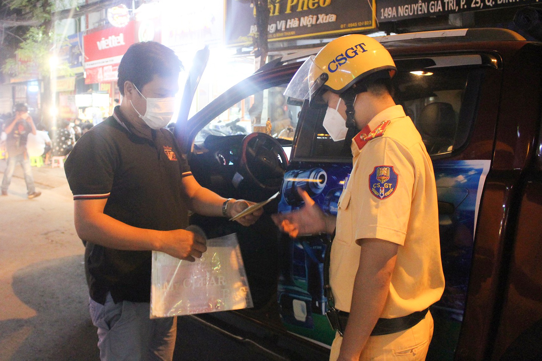 CSGT do nong do con anh 2