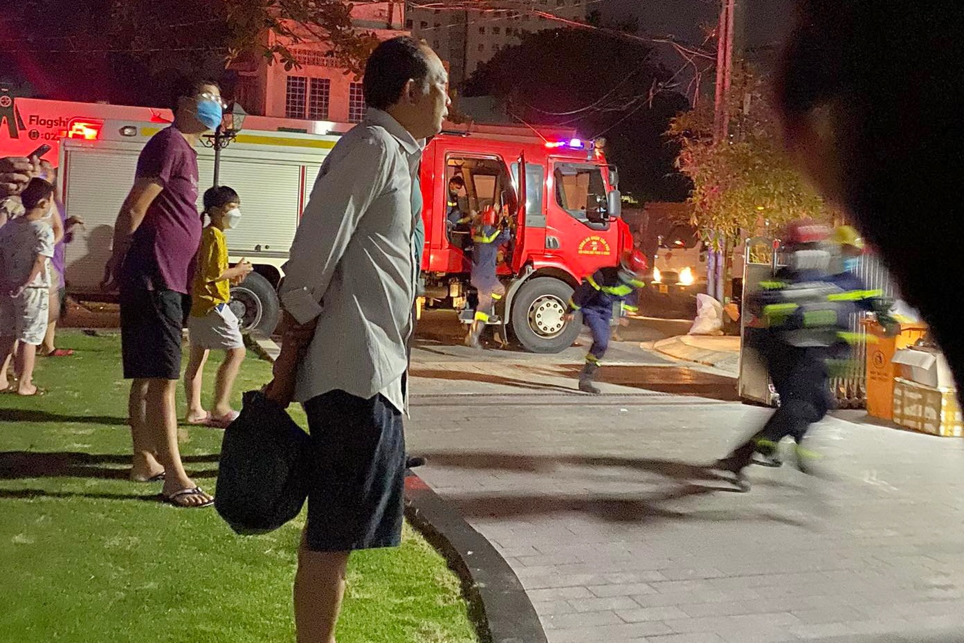 chay chung cu Carillon 5 anh 2