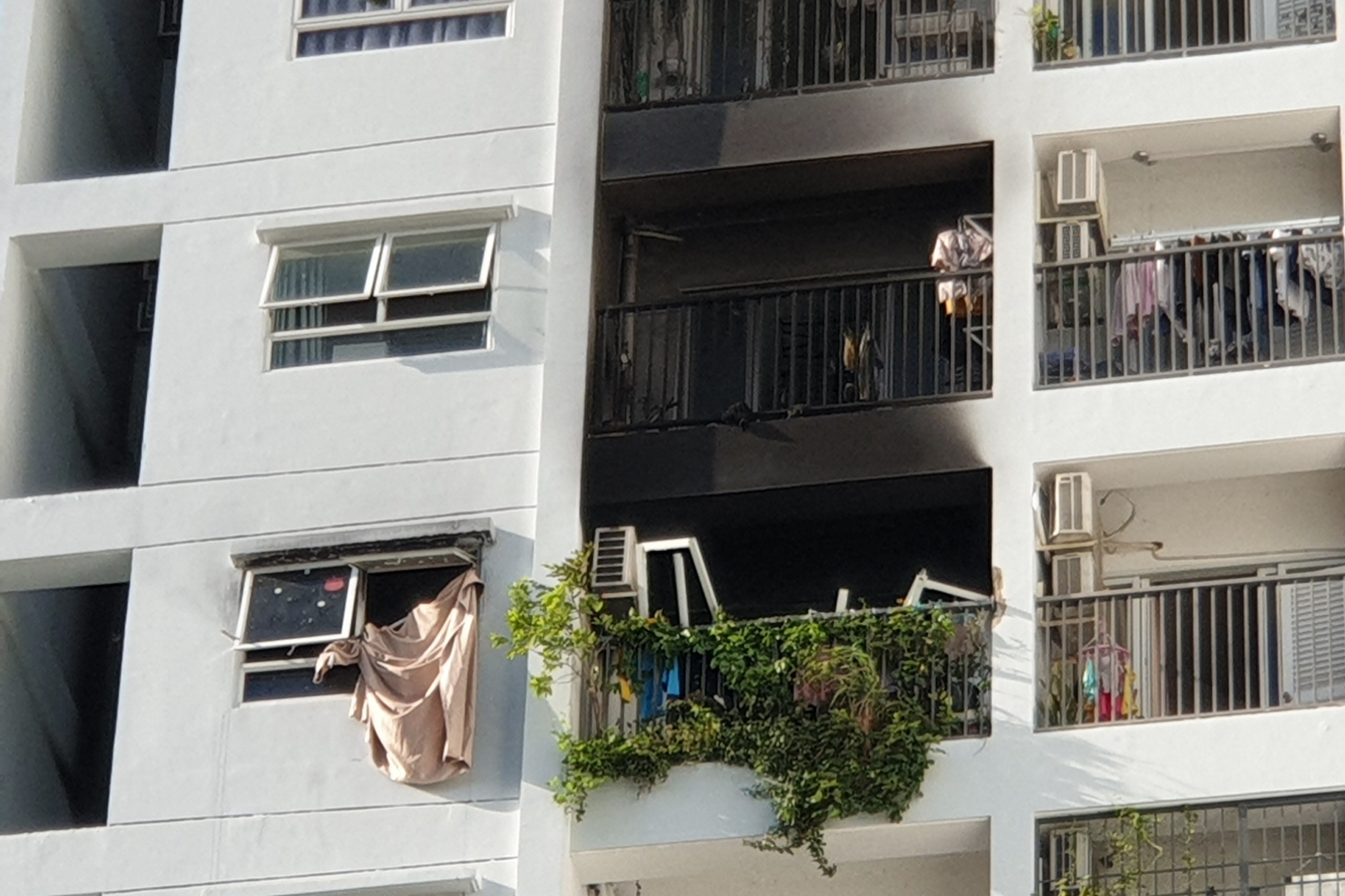 chay chung cu Carillon 5 anh 2