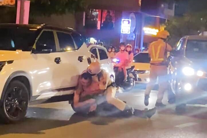 chong doi CSGT anh 1