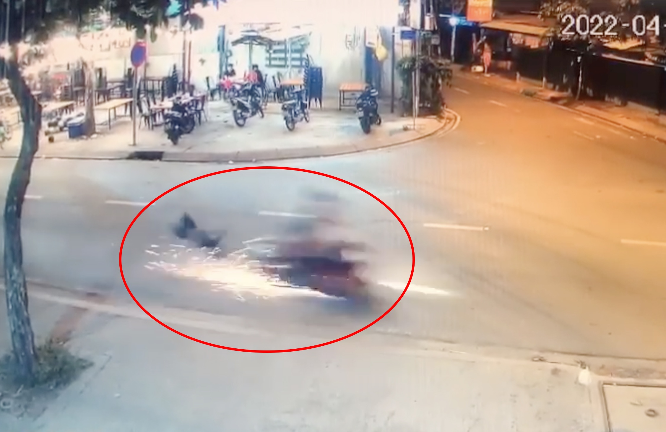 thanh nien gay tai nan bo tron anh 1