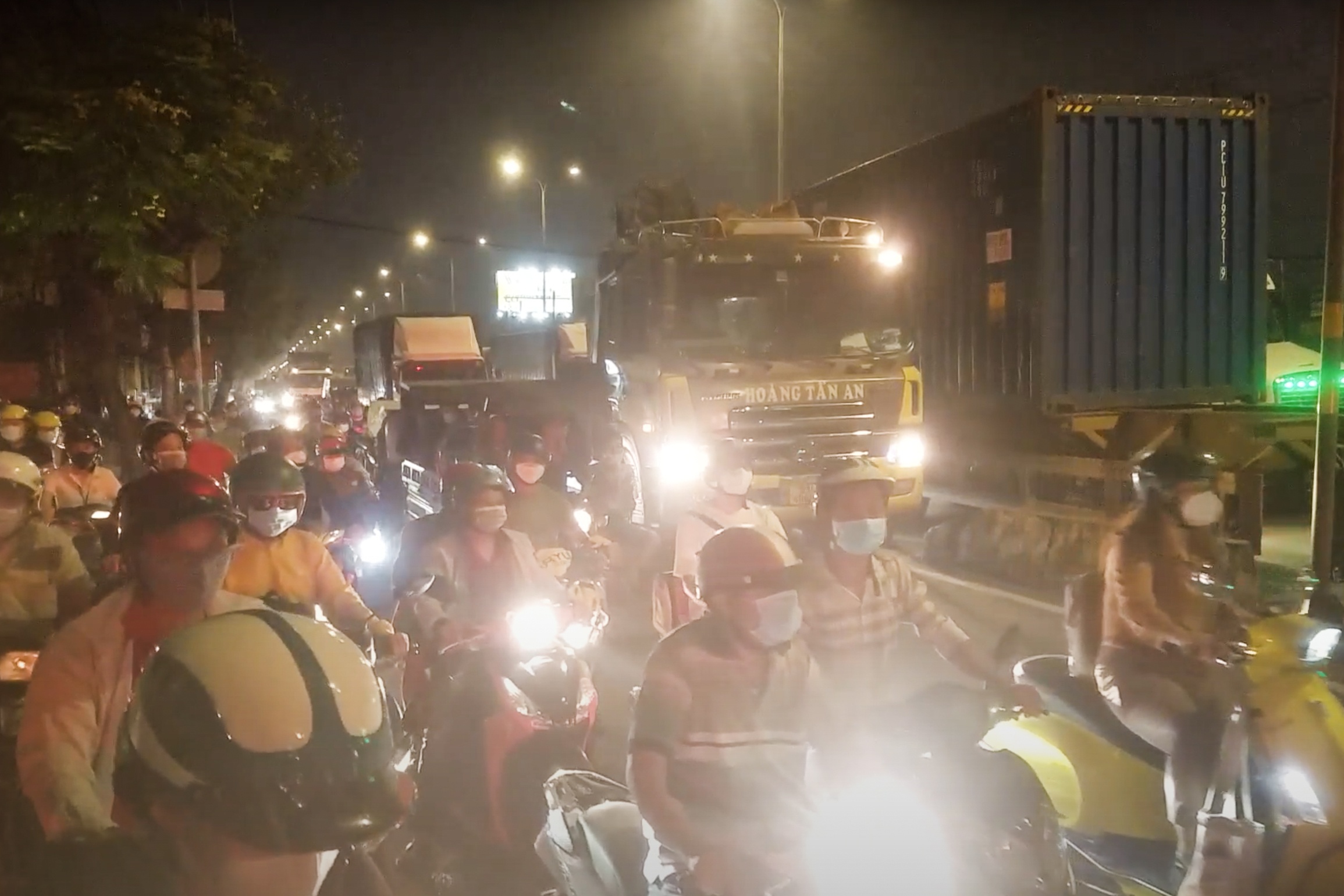 un tac nghiem trong anh 2