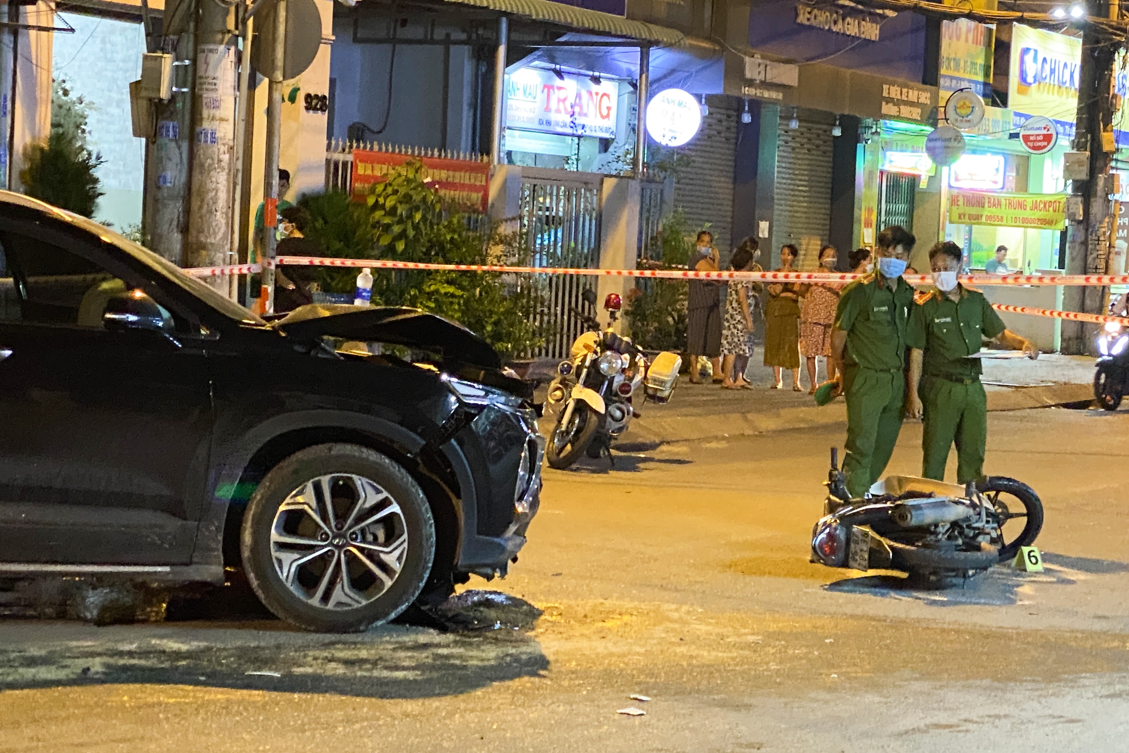 oto mat lai tong loat xe may anh 2