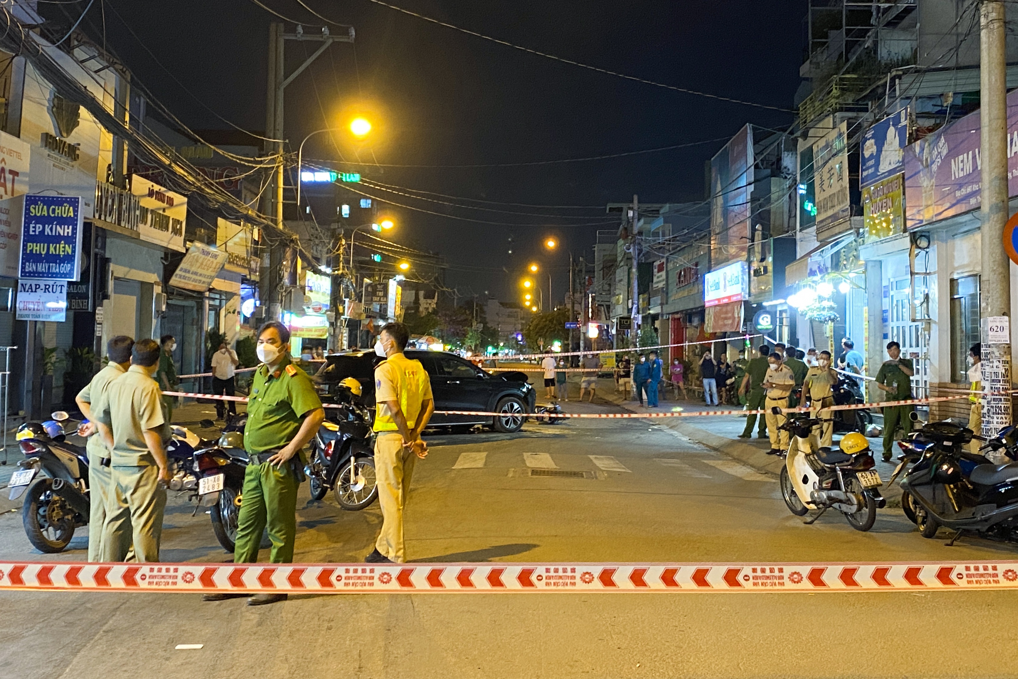 oto mat lai tong loat xe may anh 3