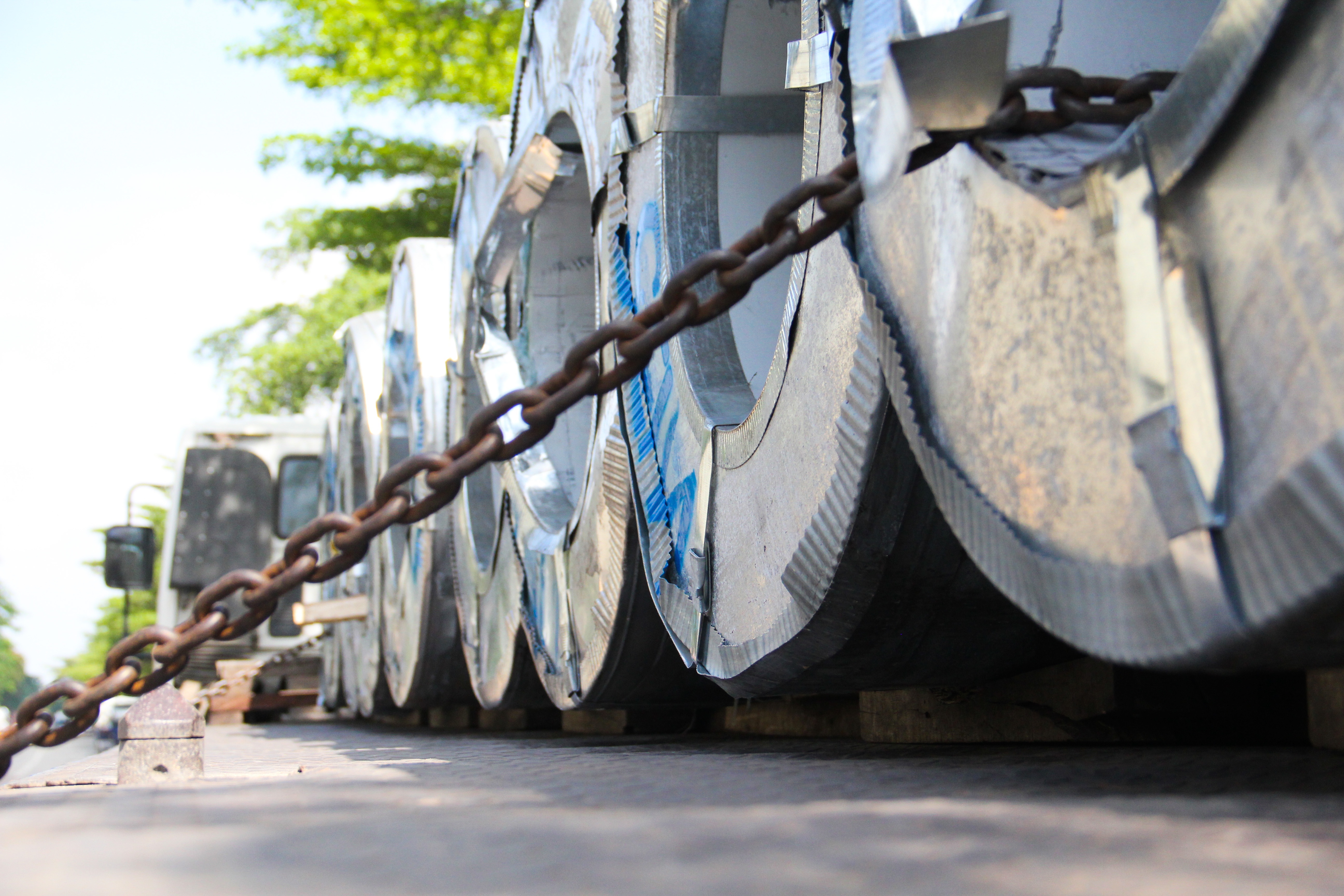 Xu phat xe cho cuon thep anh 8