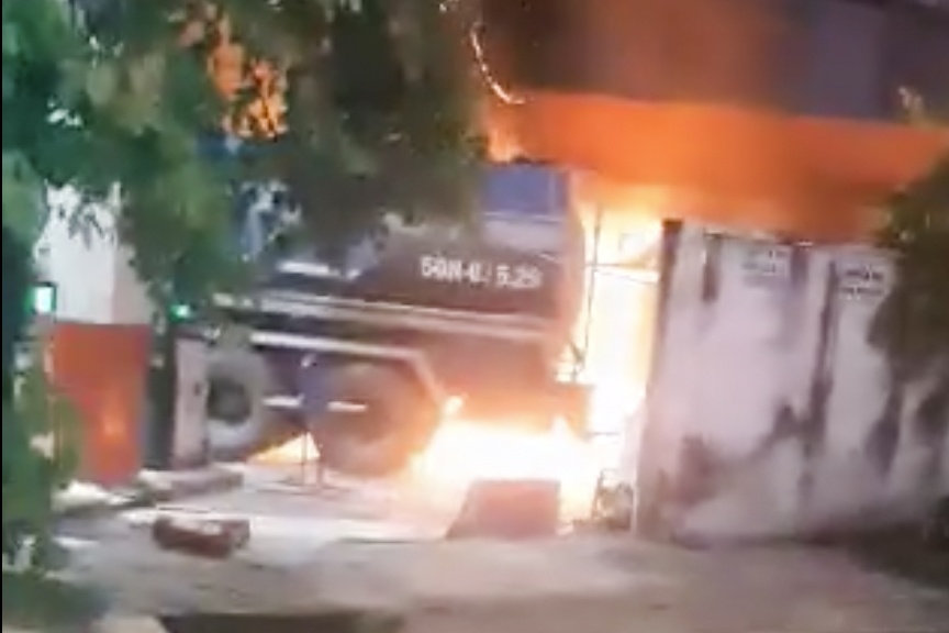 chay cay xang o TP.HCM anh 1