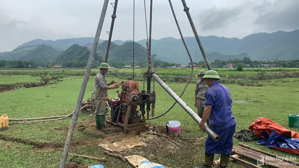 sut lun dat o Nghe An anh 5