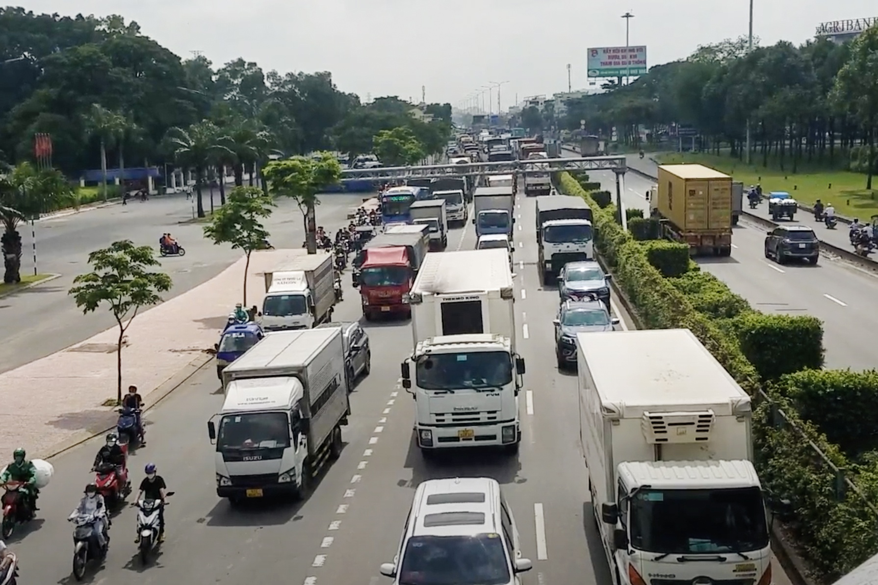 tai nan tren quoc lo 1 anh 2