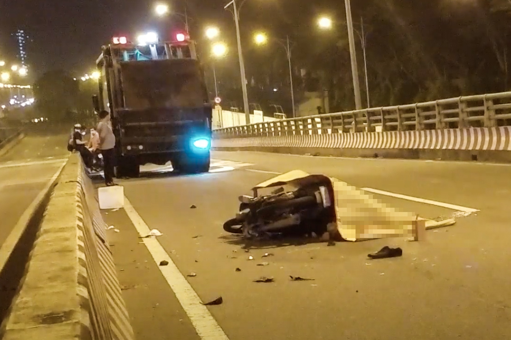 tai nan tren cau vuot anh 1