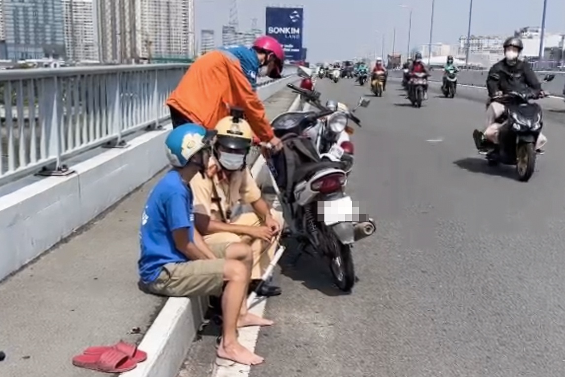 CSGT ngan nhay cau anh 1