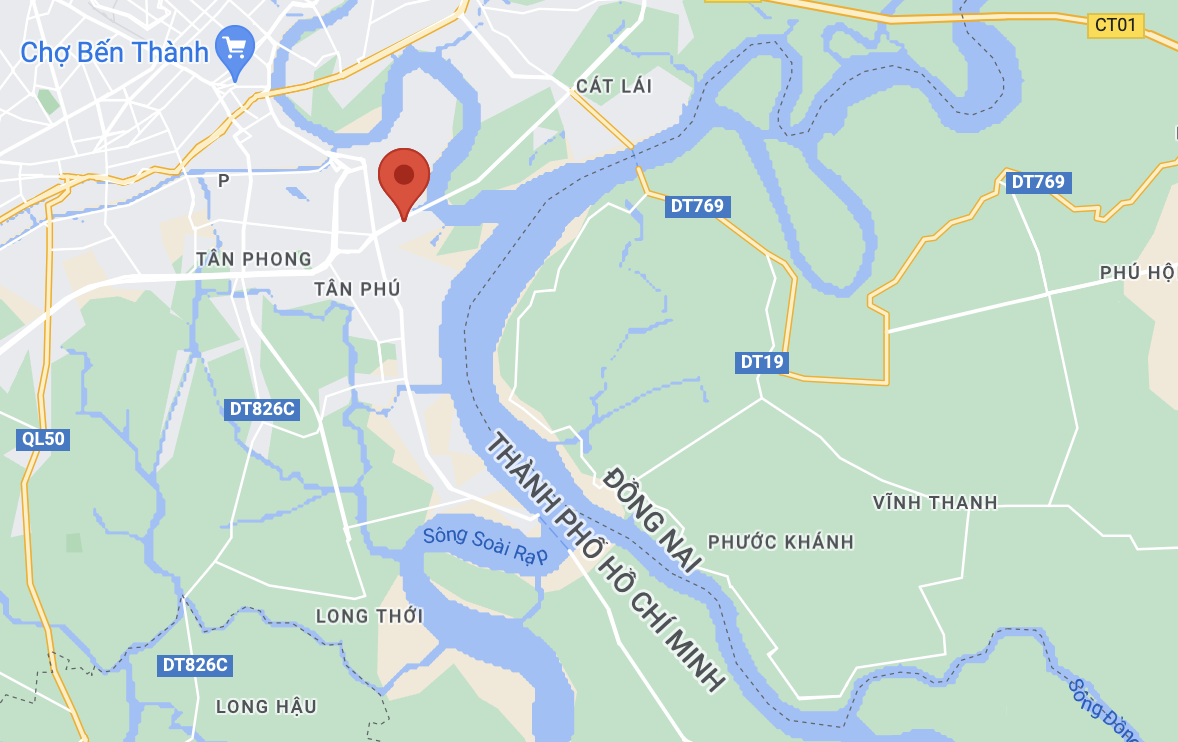 xe lao vao quan com anh 2