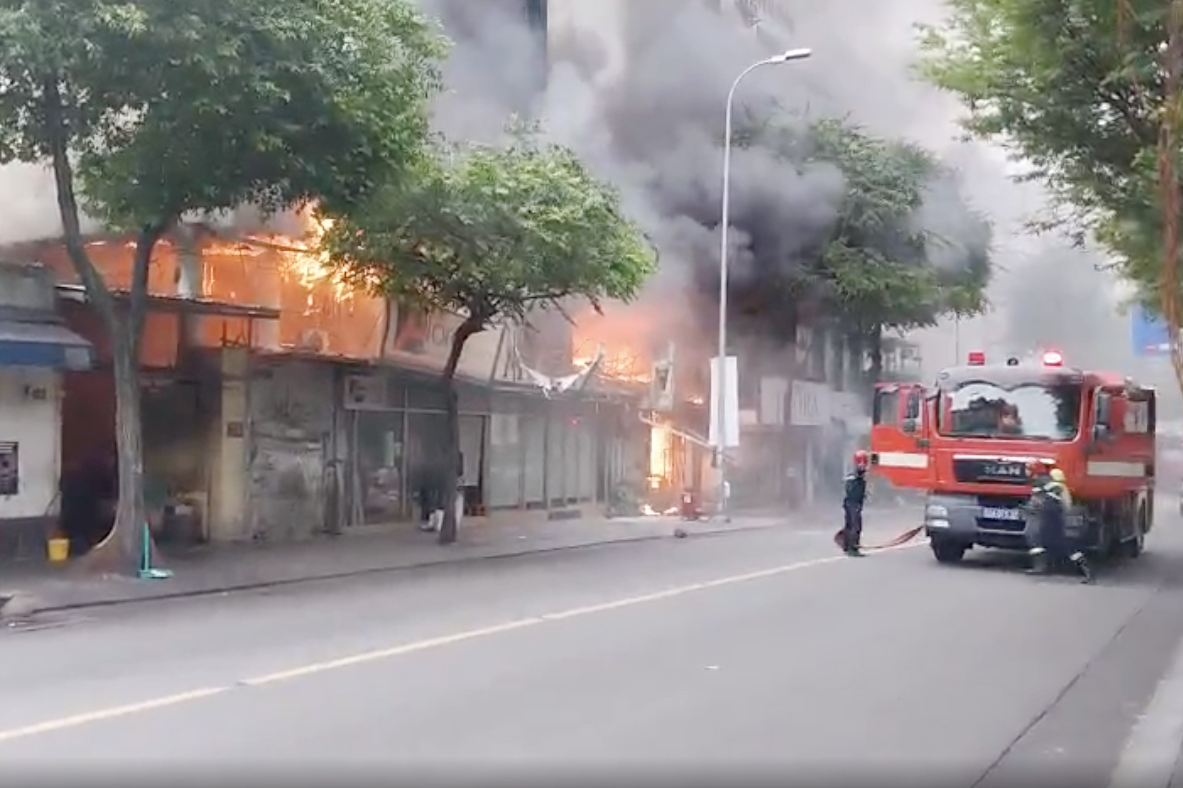 chay nha o Hai Ba Trung anh 1