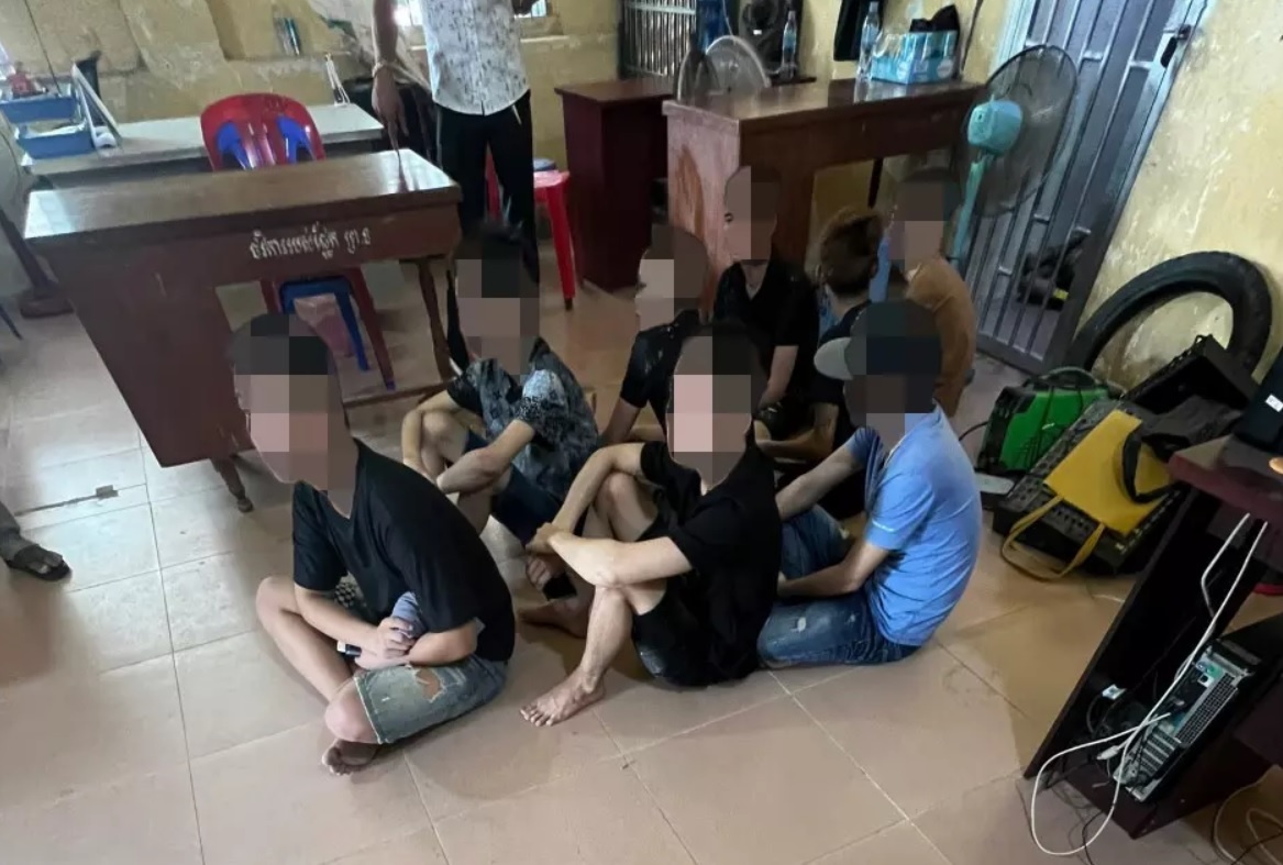 lam viec o campuchia anh 3