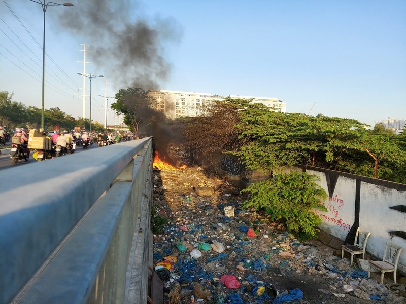 Dot phu pham tu cay trong canh khu dan cu se bi phat den 3 trieu dong hinh anh