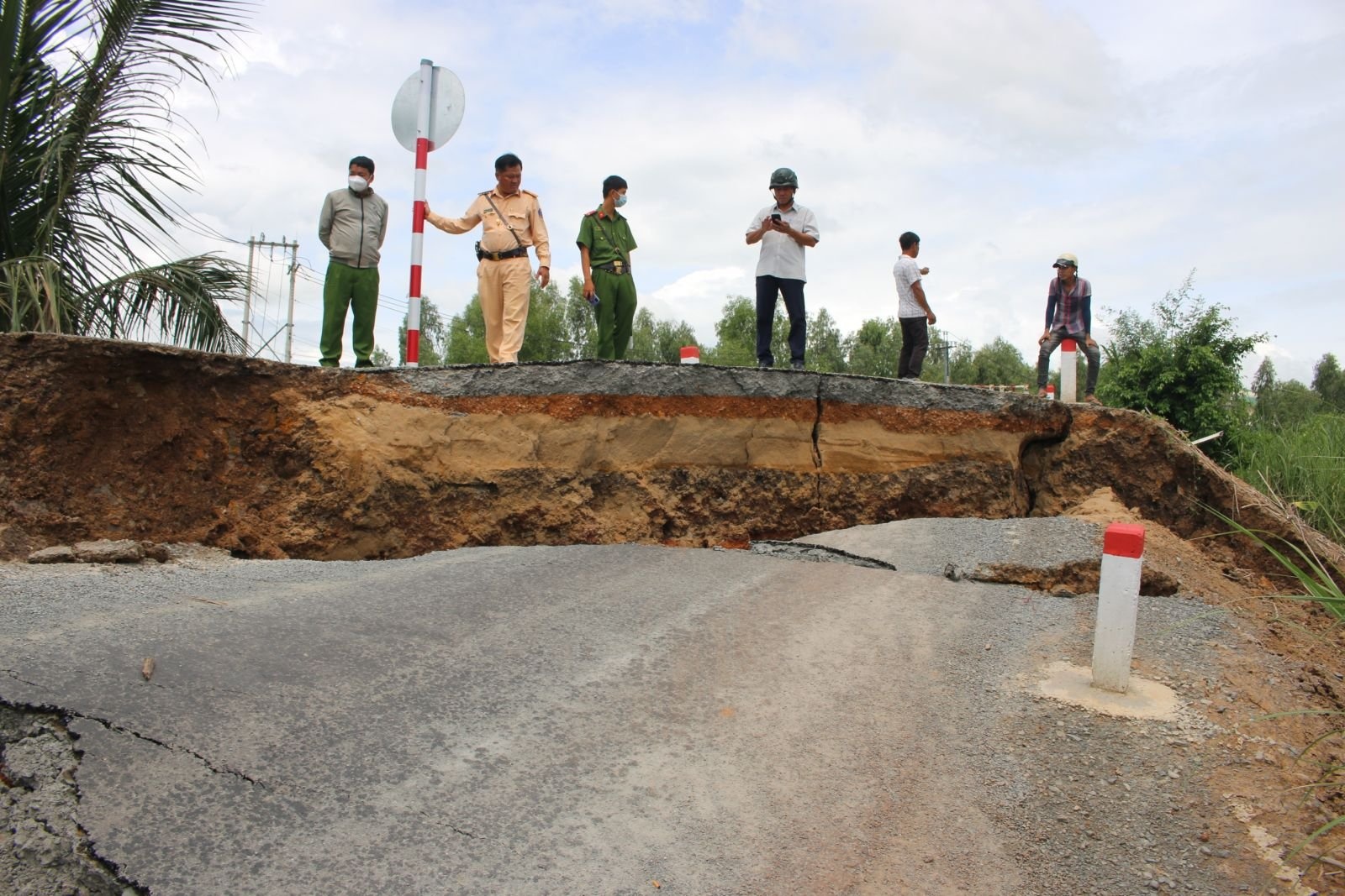 sat lo song vam co tay anh 1