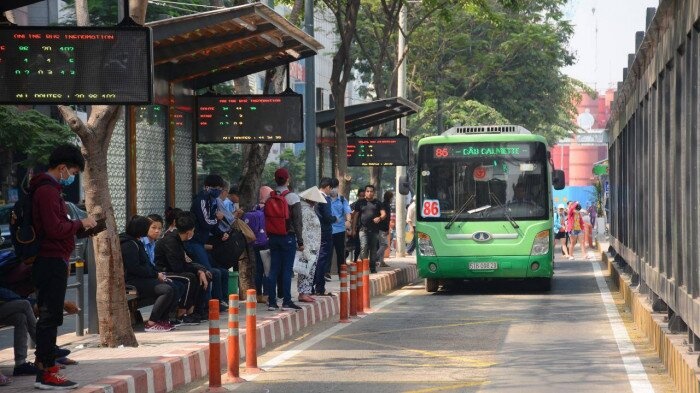 TP.HCM bo sung 12 tuyen xe buyt moi hinh anh