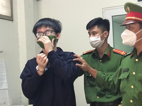 Nam sinh o TP.HCM lanh an tu vi giai quyet mau thuan bang bao luc hinh anh