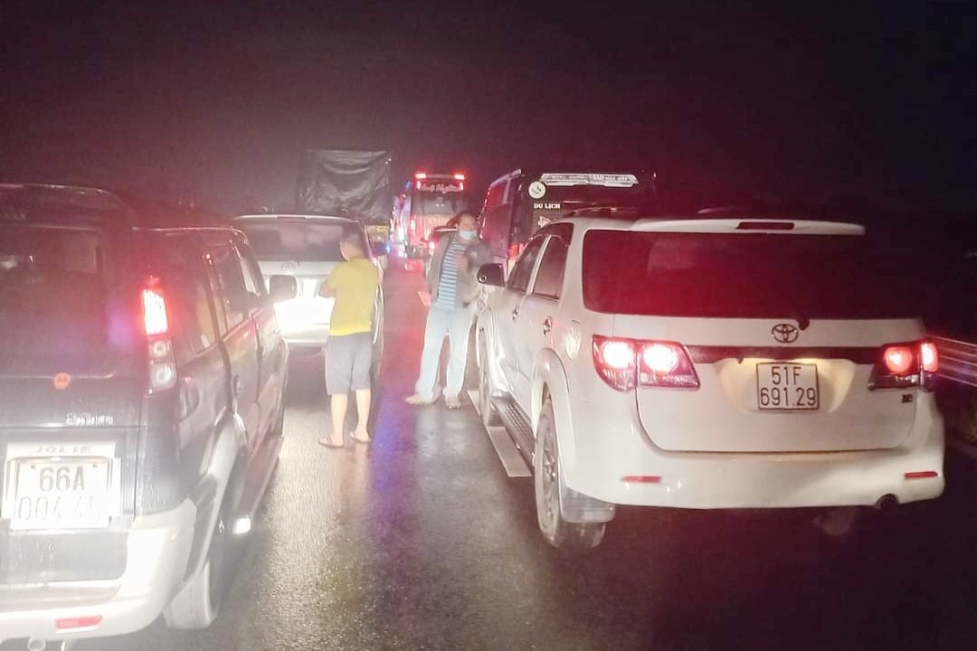 un tac cao toc Trung Luong anh 2