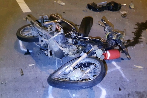 Nguoi dan ong tu vong khi va cham voi xe tai o TP.HCM hinh anh