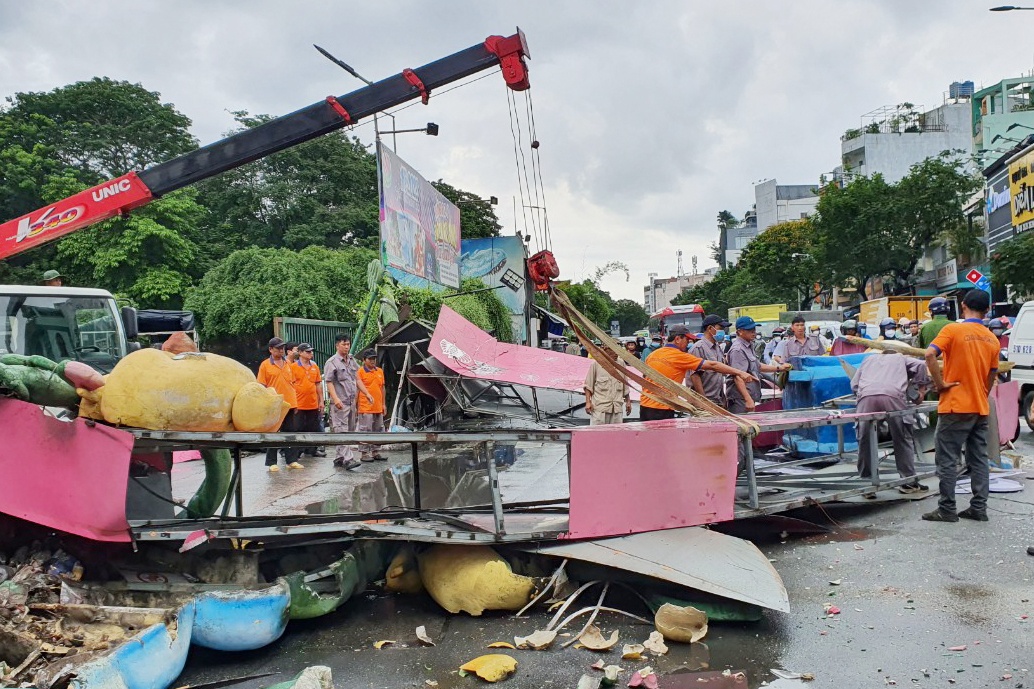 Sap cong chao Cong vien Dam Sen hinh anh