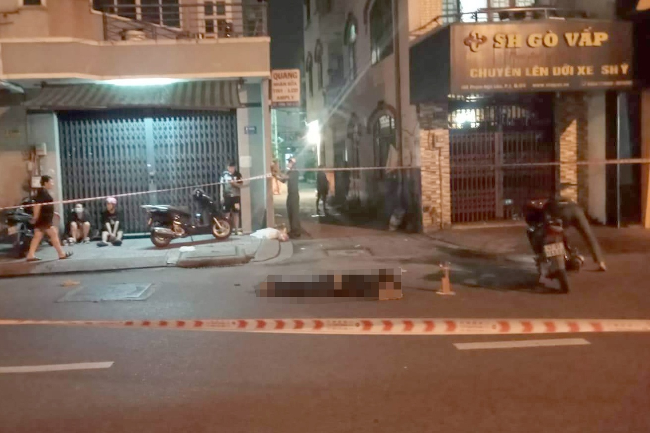 tu vonng ben xe may anh 1