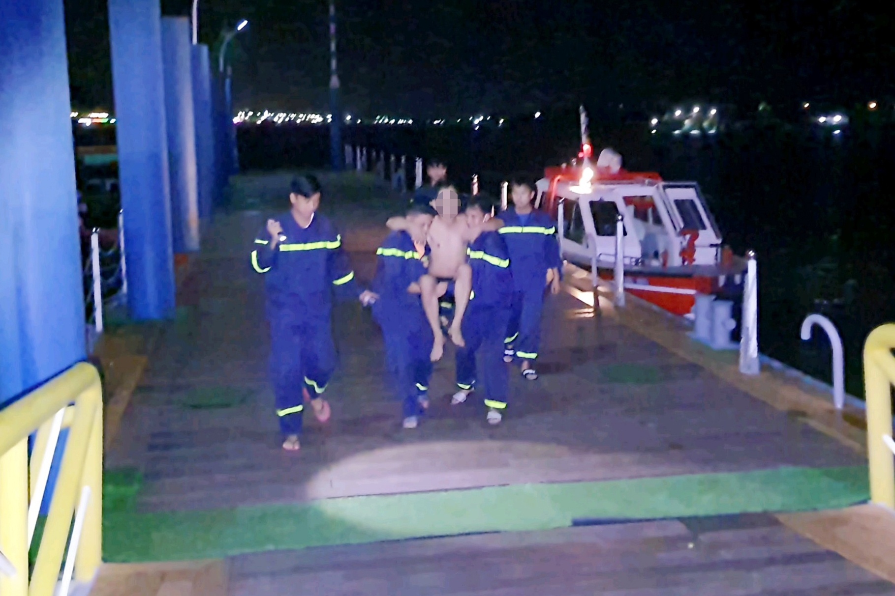 Nhay cau Rach Mieu anh 1