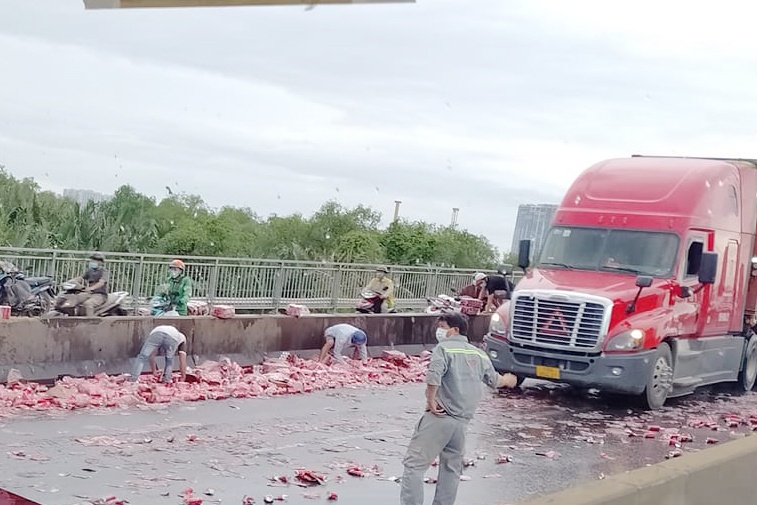 xe tai bi tai nan anh 2