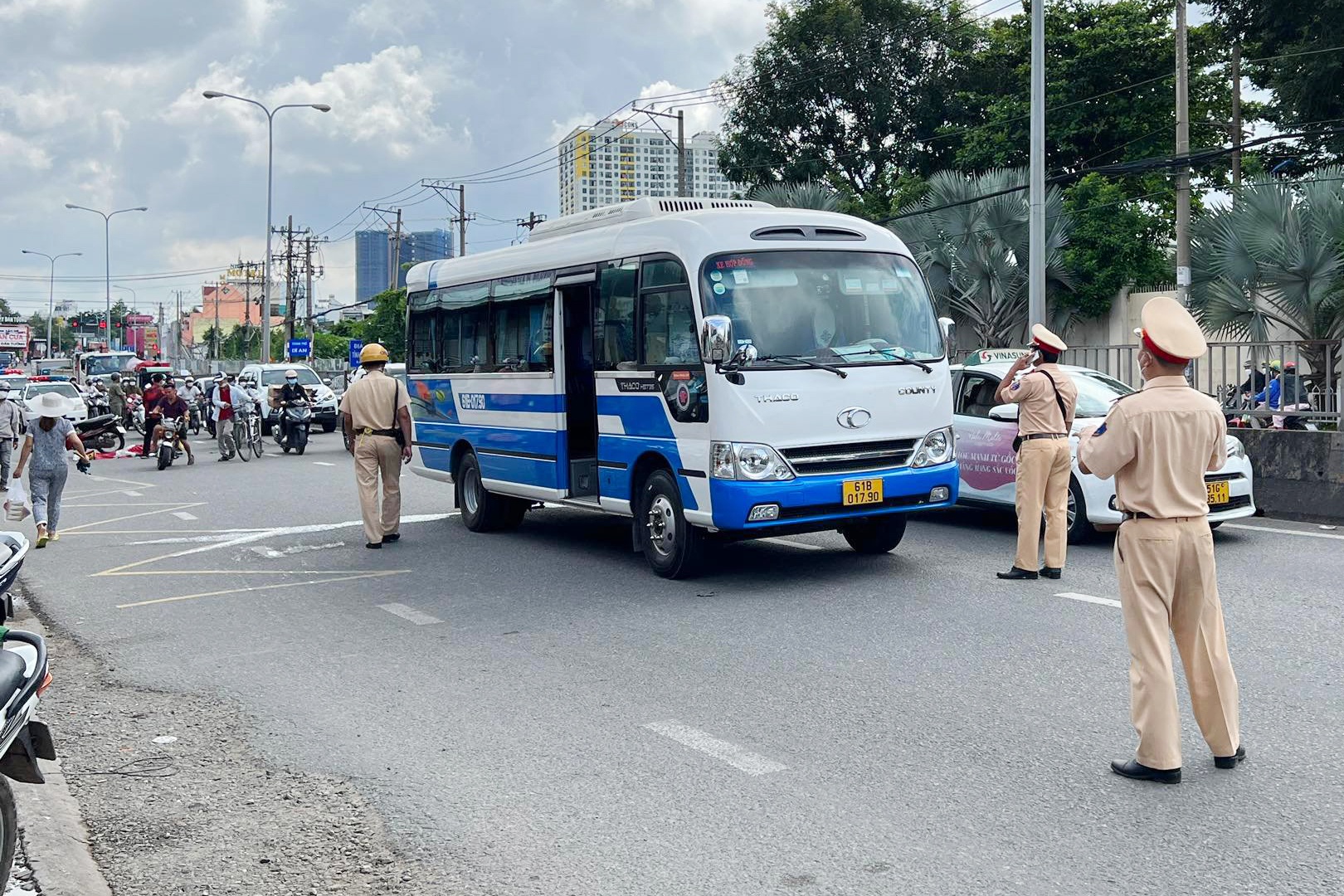 tai nan quoc lo 1k anh 1