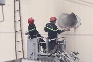 Chua the tiep can 2 phong VIP trong quan karaoke bi chay o Binh Duong hinh anh